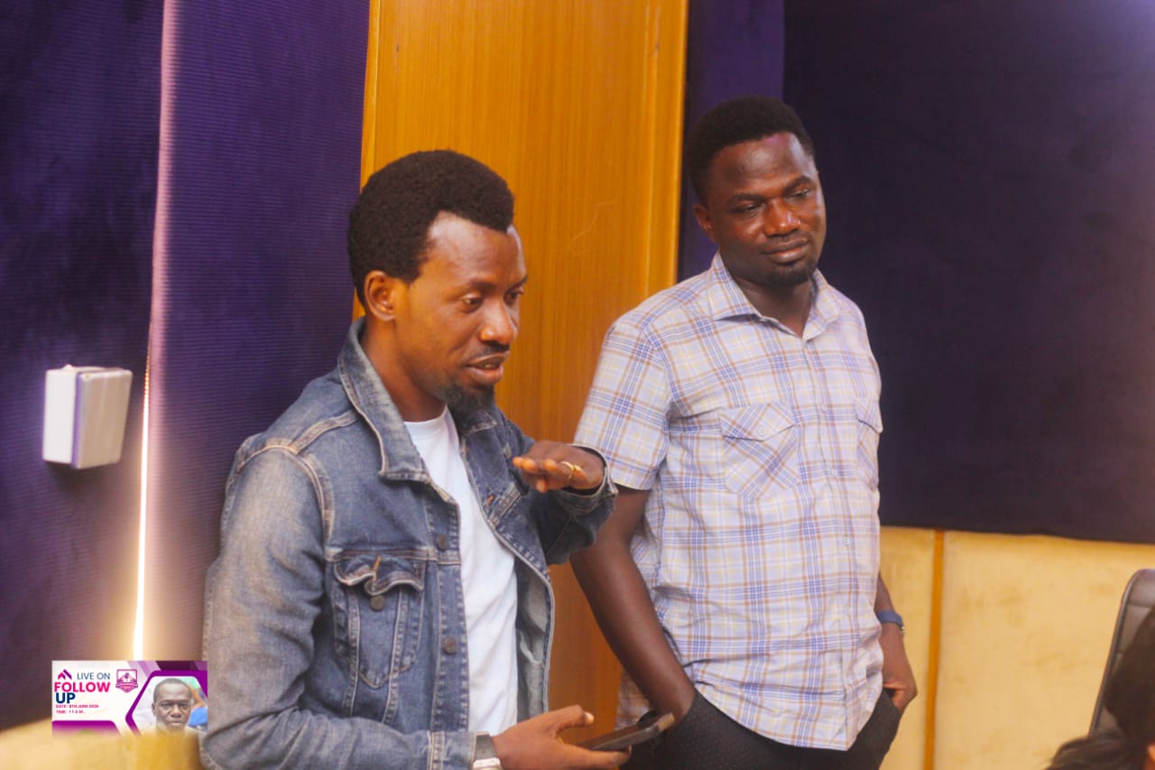 Conversations off-mic
